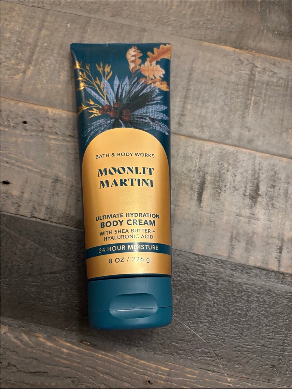 Bath & Body Works Moonlit Martini Ultimate Hydration Body Cream 8 oz New Discont